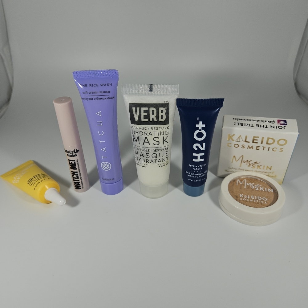 Beauty Lot (6 DELUXE SAMPLE-SIZES + 1 MYSTERY FREE FULL-SIZE)